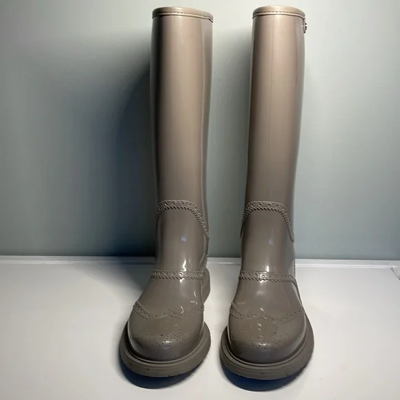 Authentic Gucci Rainboot - Picture 3 of 15